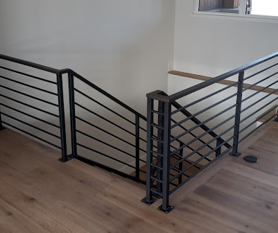Interior horizontal bar railing